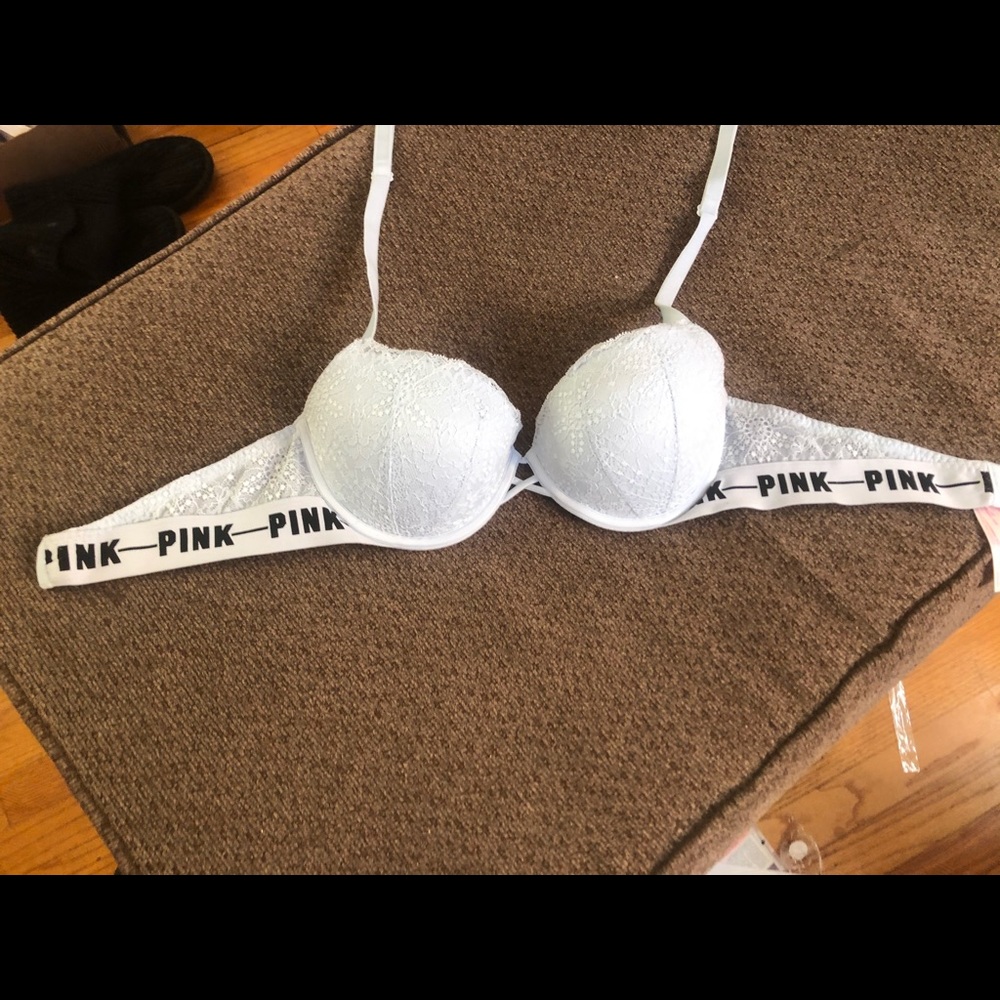 VS PINK BRA